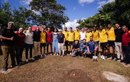 Sport inicia projeto "Ra&iacute;zes da Ilha", no CT.