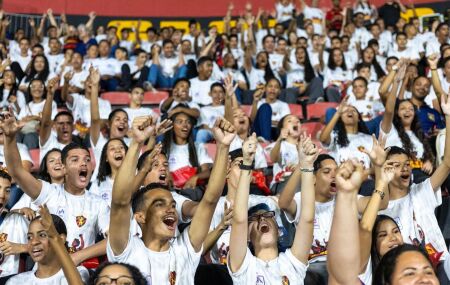 Torcedor nota 10 quarta edi&ccedil;&atilde;o na Ilha do Retiro.