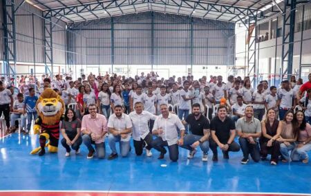 Torcedor Nota 10 chega em Carpina e vai levar 300 estudantes &agrave; Ilha do Retiro.