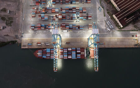 Porto de Suape ter&aacute; nova rota mar&iacute;tima internacional com escalas nos EUA e M&eacute;xico.