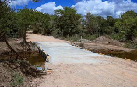 Passagem molhada em Cotunguba, Gravat&aacute;