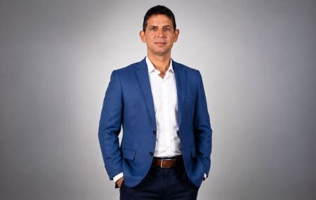 Julio Cesar Pimentel, mestre em Administra&ccedil;&atilde;o pela USP e especialista em gest&atilde;o, marketing e sistemas de informa&ccedil;&atilde;o.