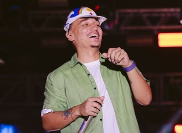 Cantor Jo&atilde;o Gomes. 