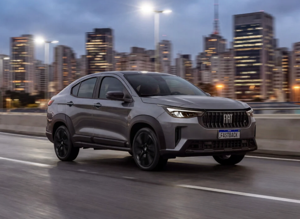 Fiat Fastback  T200 e Impetus, em promo&ccedil;&atilde;o.