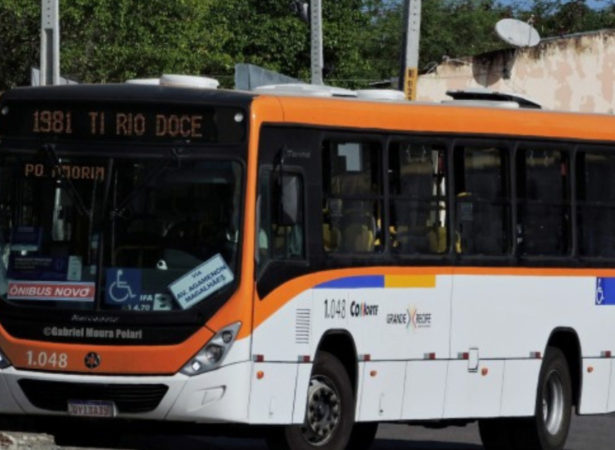 Linha de &ocirc;nibus do Grande Recife