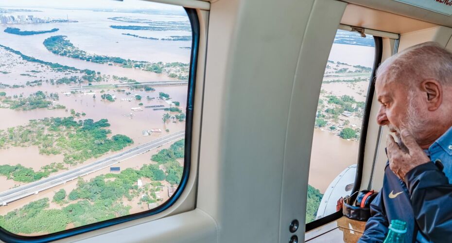 Presidente Lula durante Sobrevoo em Porto Alegre.