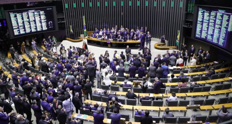 Câmara dos Deputados.