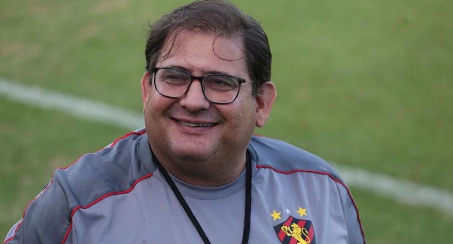 Guto Ferreira, treinador do Sport.