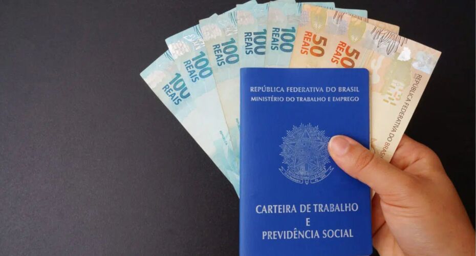 Governo Federal inicia pagamento do Abono Salarial nesta segunda (15); confira como receber.