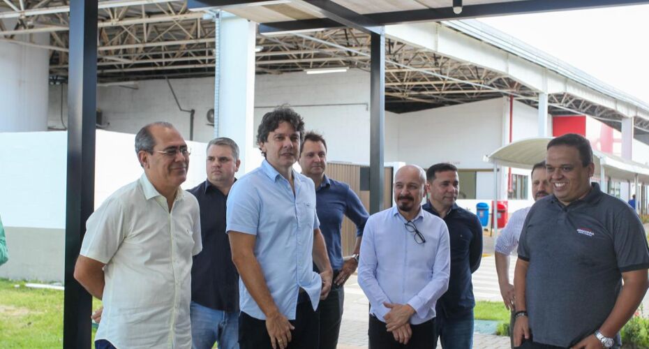 Encontro do prefeito Mano Medeiros com empresários em Jaboatão.