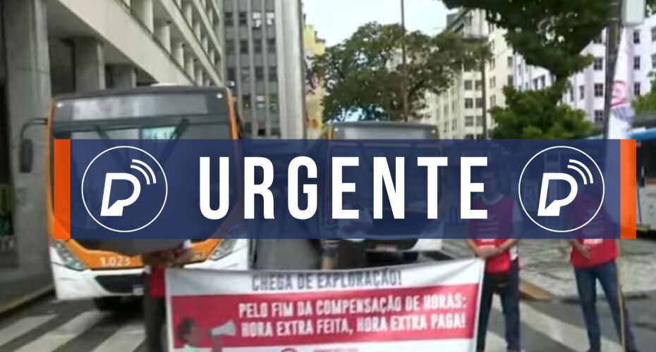 Motoristas fazem greve no Recife.