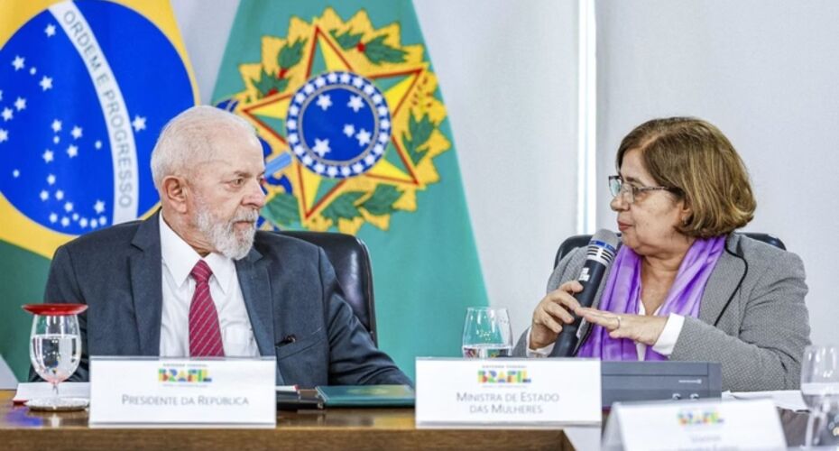 Lula e ministra das Mulheres, Cida Gonçalves.