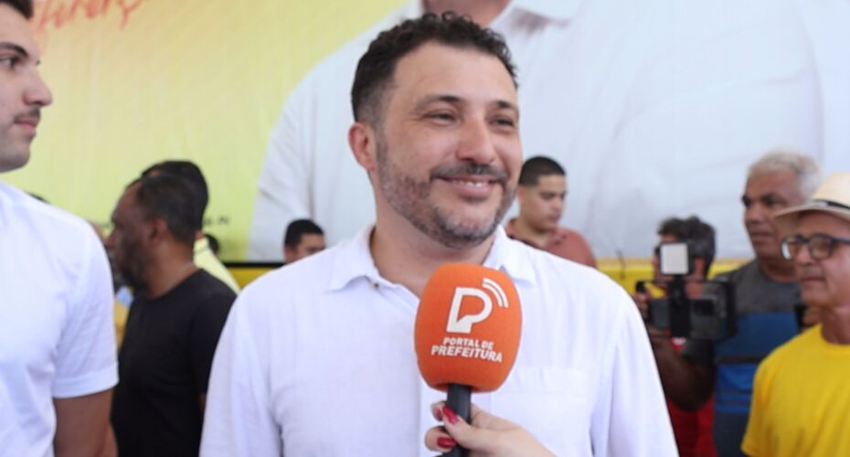 Prefeito de Abreu e Lima, Flávio Gadelha.