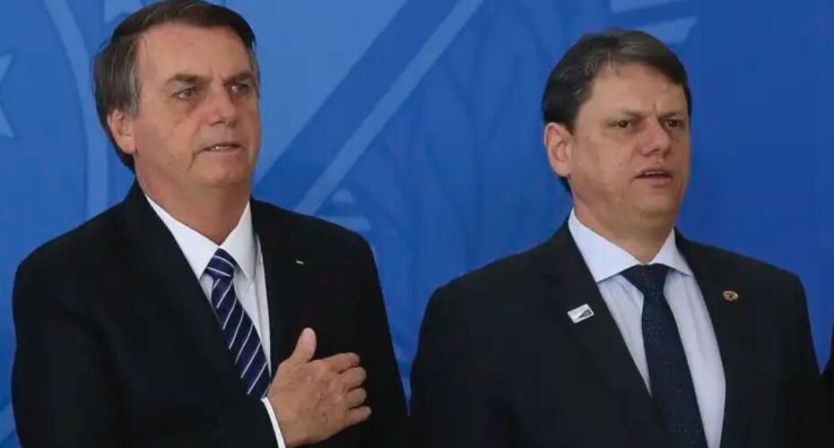 Jair Bolsonaro e Tarcísio de Freitas.