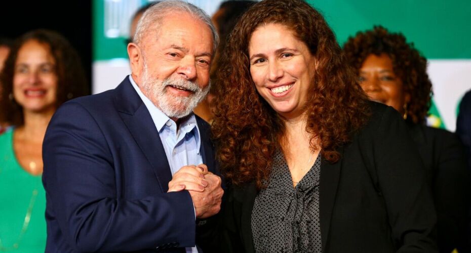 O presidente Luiz Inácio Lula da Silva, e a ministra da Gestão, Esther Dweck.