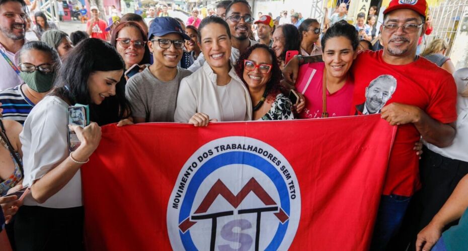 Raquel Lyra envia PL's que autoriza doação de cinco terrenos estaduais para construir moradia.