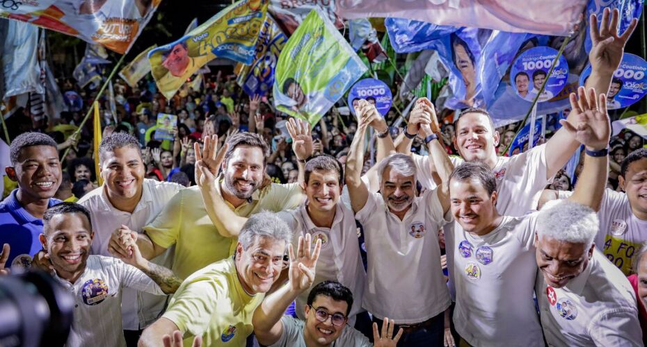 João Campos inicia maratona de caminhadas e escolhe Roda de Fogo como primeira comunidade à visitar..