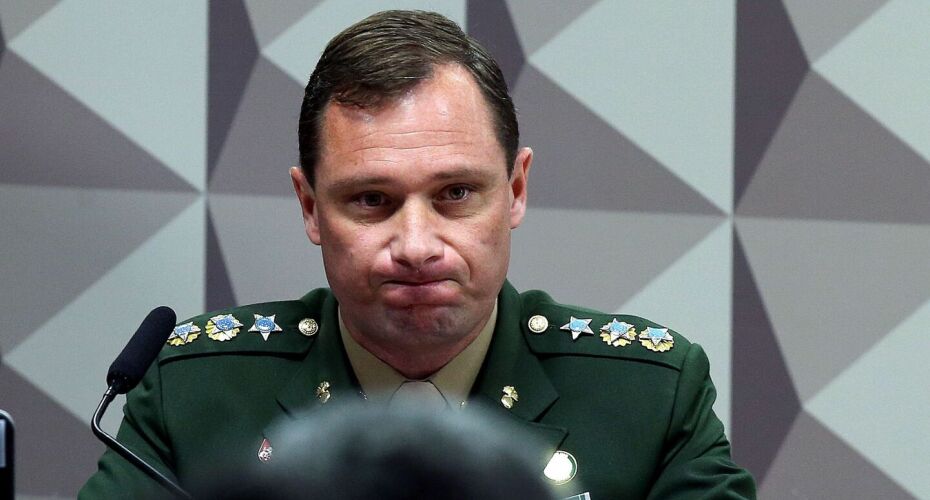 Tenente-coronel Mauro Cid durante depoimento na CPI dos atos golpistas