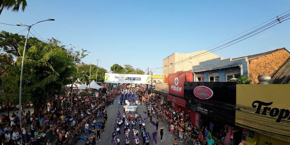 Desfile cívico militar em Jaboatão dos Guararapes