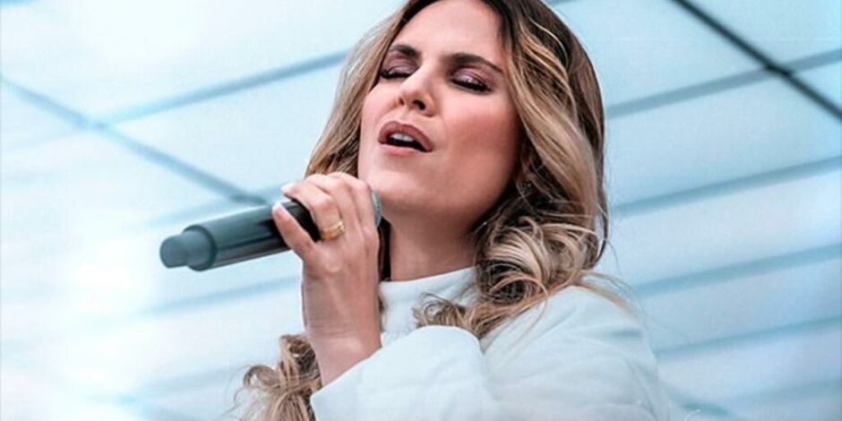 Cantora Aline Barros