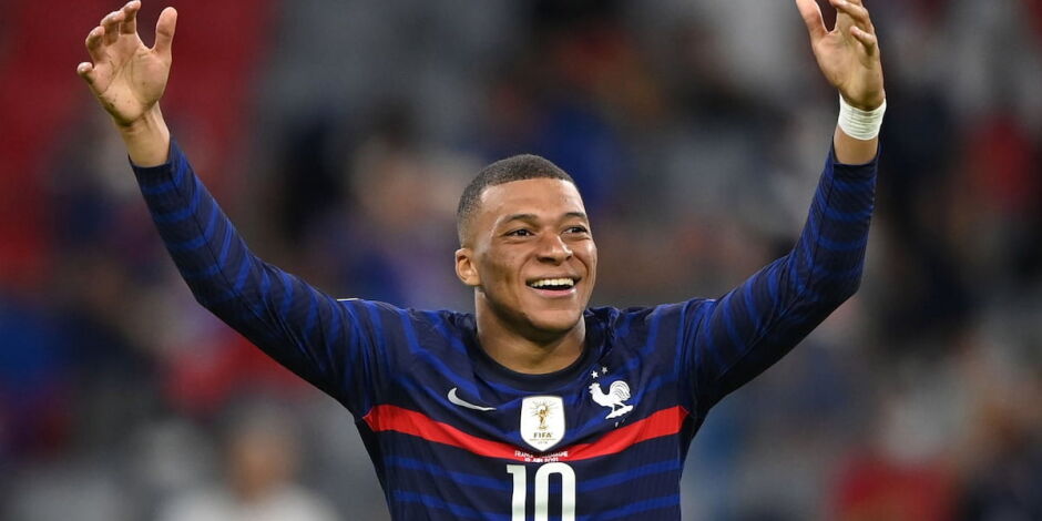 Mbapp&eacute; ser&aacute; titular em amistoso contra o Brasil.