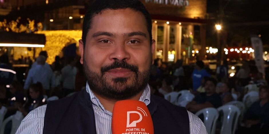 Secret&aacute;rio Executivo da SEDUH, Francisco Sena, em conversa com o Portal de Prefeitura.