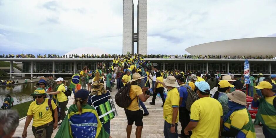 Atos do 8 de Janeiro de 2023, na Pra&ccedil;a dos Tr&ecirc;s Poderes, em Bras&iacute;lia.