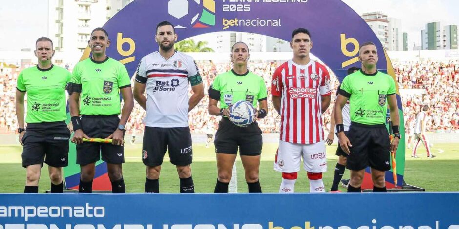 &Uacute;ltimo cl&aacute;ssico das Emo&ccedil;&otilde;es foi marcado por erro de arbitragem.