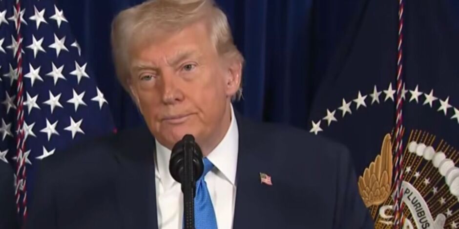 Presidente Trump em coletiva de imprensa. 