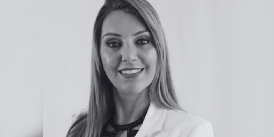 Ex-vereadora encontrada morta dentro de casa.