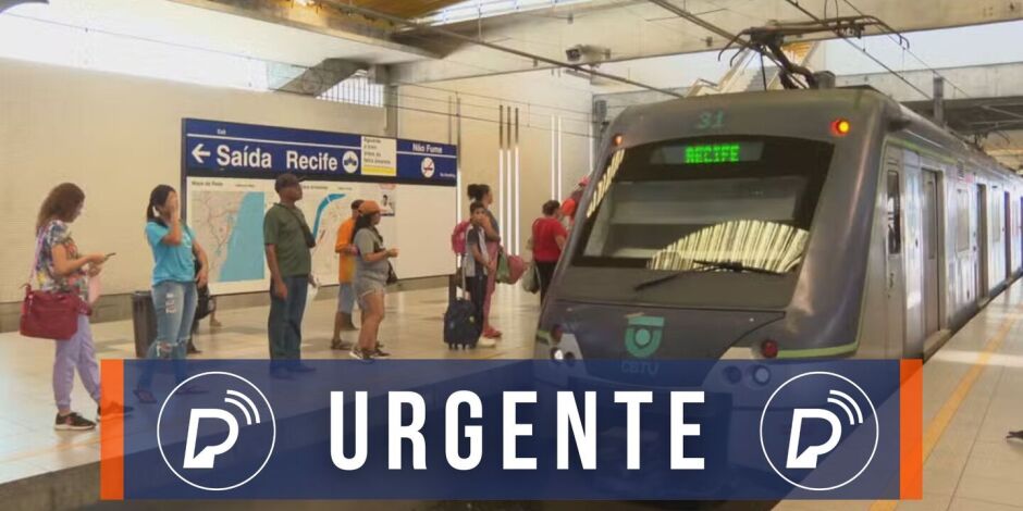Pessoas aguardando Metr&ocirc; do Recife.