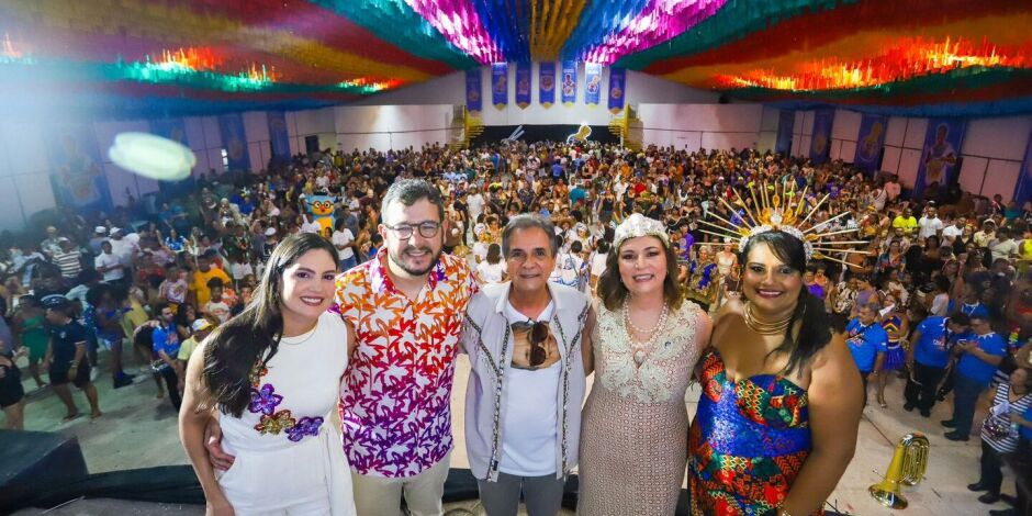 Prefeito Carlos Santana abre oficialmente o Carnaval de Ipojuca reunindo grande p&uacute;blico no Baile Municipal