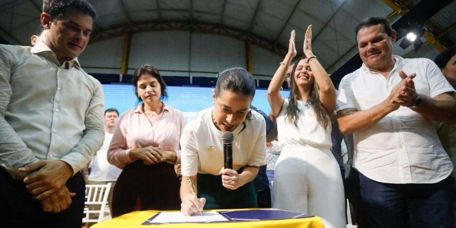 Raquel Lyra assina autoriza&ccedil;&atilde;o de licita&ccedil;&atilde;o para a pavimenta&ccedil;&atilde;o asf&aacute;ltica de um trecho da PE-125.