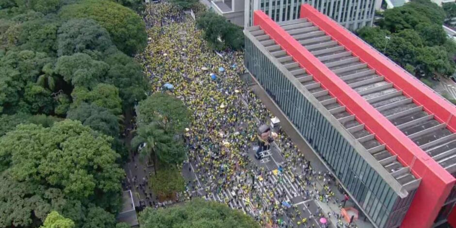 Acorda, Brasil na Avenida Paulista.
