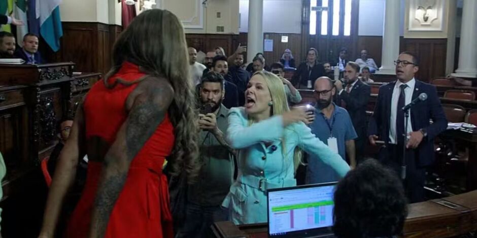 Vereadoras do Psol e do PL batem boca sobre homenagem a funkeira Ludmilla:  '&Eacute; crime ser branco'