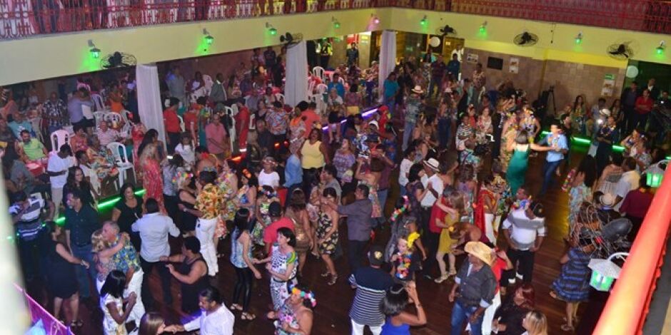 Clube das P&aacute;s completa 138 anos