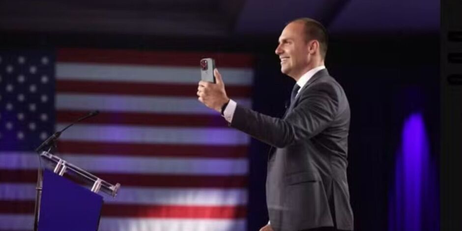 Eduardo Bolsonaro em evento nos EUA.