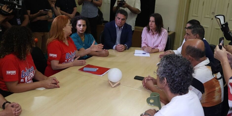 Raquel Lyra e Sintepe