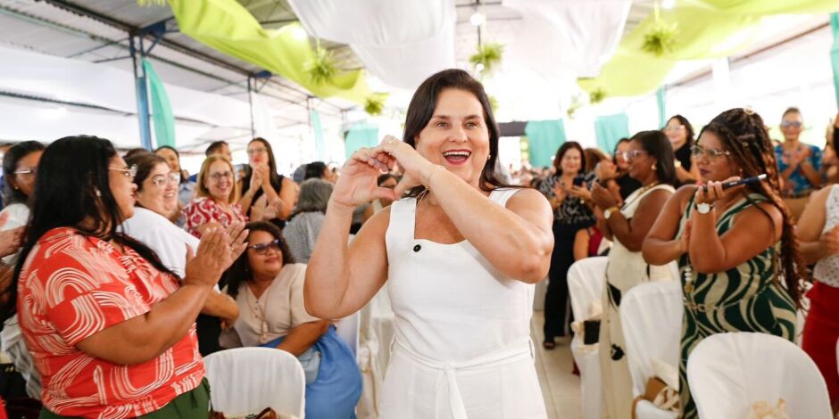 Prefeita de Igarassu, professora Elcione Ramos