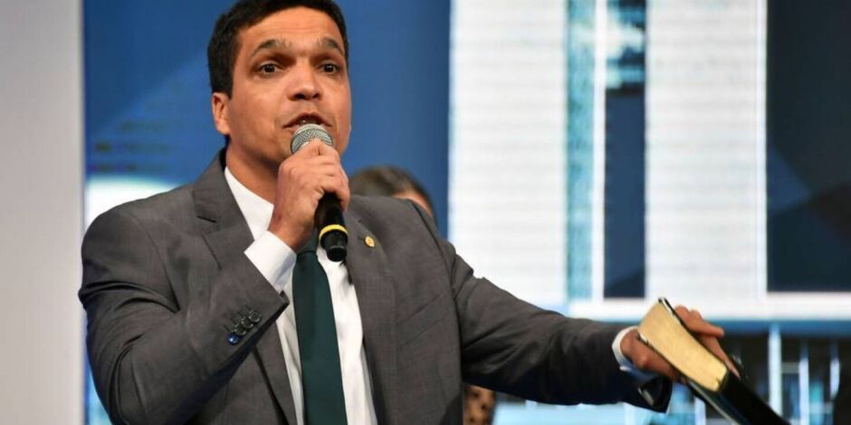 Cabo Daciolo volta &agrave;s elei&ccedil;&otilde;es e diz que vai disputar a presid&ecirc;ncia em 2026