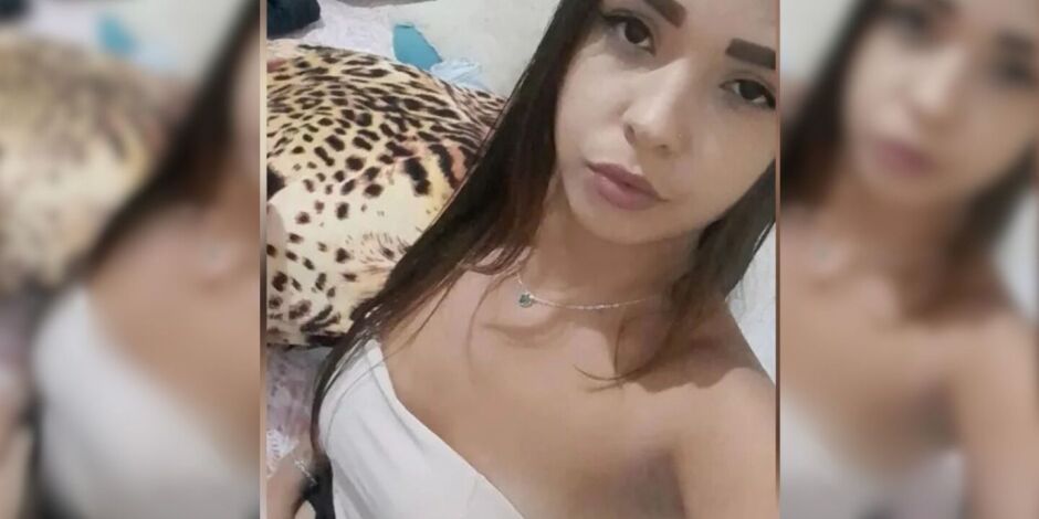 Jovem &eacute; esfaqueada 16 vezes por homem que conheceu na internet; filho de 3 anos presenciou o crime