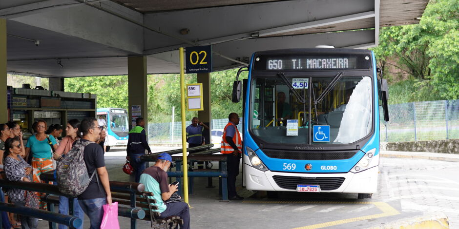 Linha de &ocirc;nibus 650 - TI Macaxeira/TI Xamb&aacute; 
