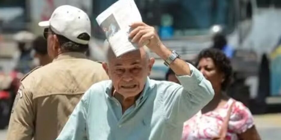 Idoso no calor extremo