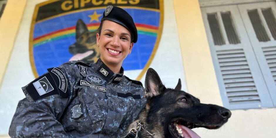 Major Giselle Campelo, comandante da Companhia Independente de Policiamento com C&atilde;es (CIPC&atilde;es).