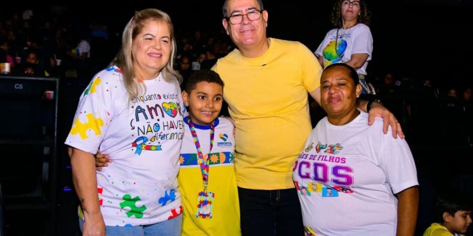 Prefeito Mano Medeiros participa da Sess&atilde;o Azul em Jaboat&atilde;o.