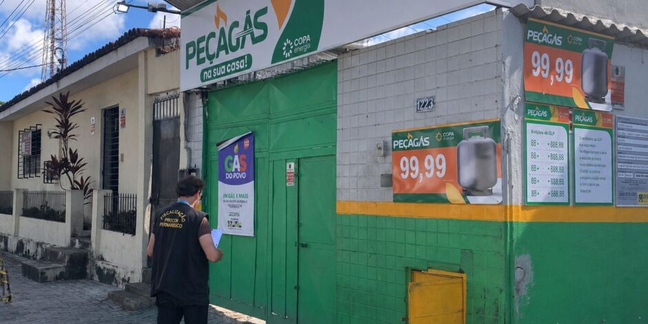 Procon fiscaliza pre&ccedil;o do g&aacute;s de cozinha.