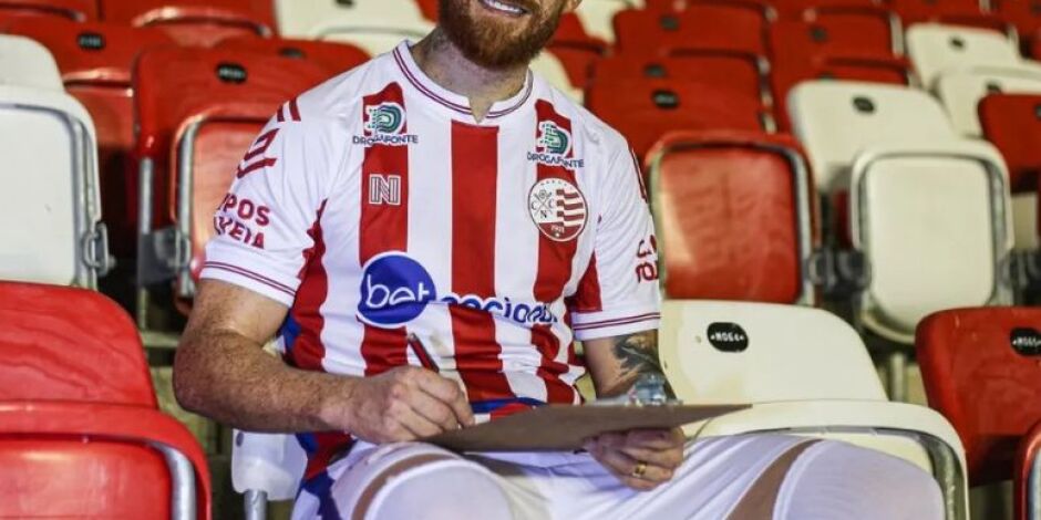 Souza, &iacute;dolo do N&aacute;utico, anuncia aposentadoria do futebol.