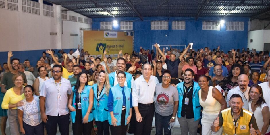 Mano Medeiros e equipe na comunidade Engenho Marimbondo