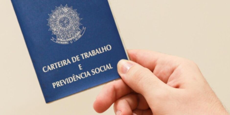 Carteira de trabalho.