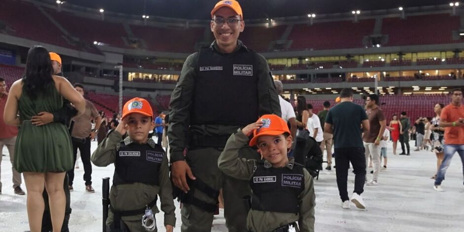 Soldado Marques e seus filhos. 